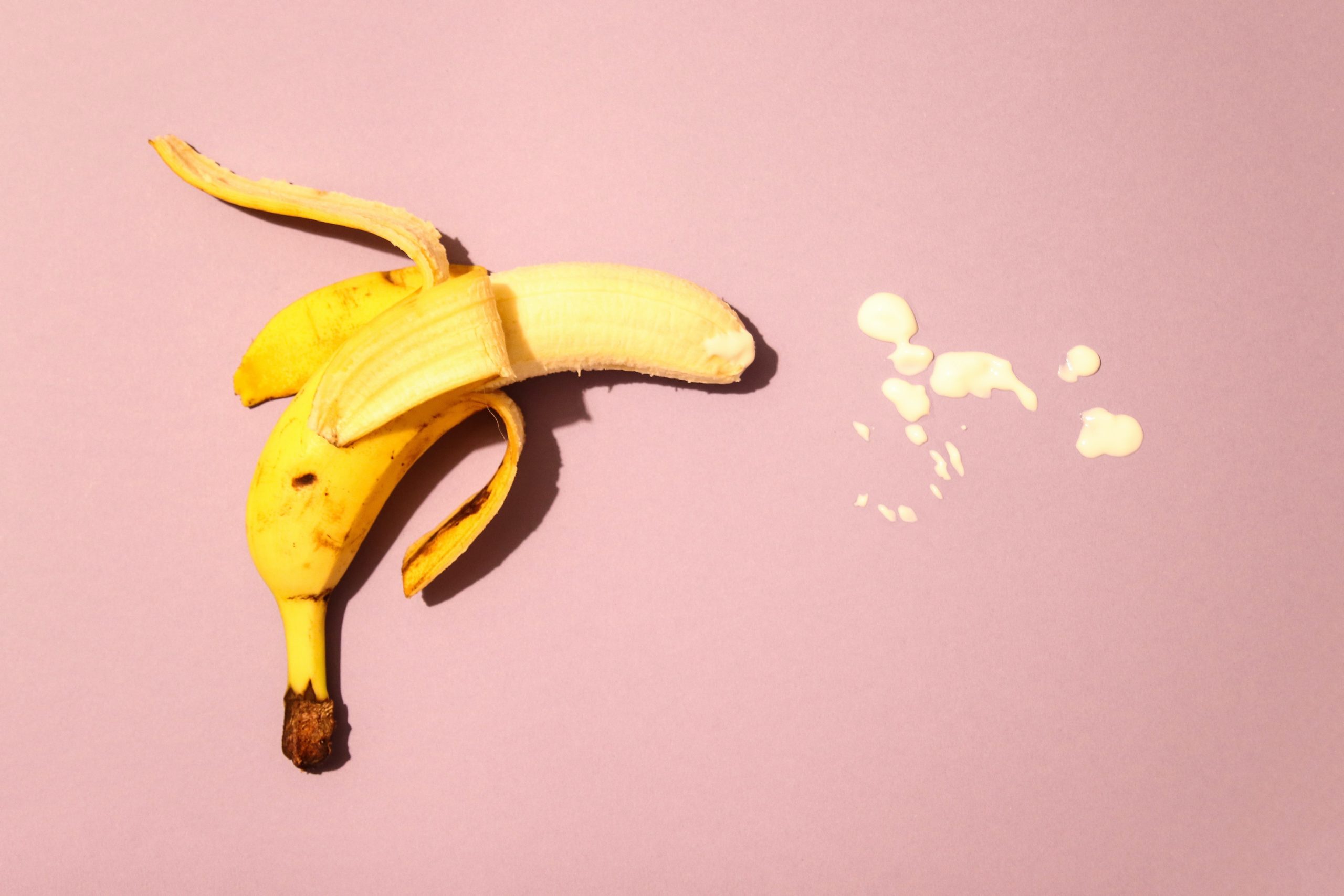 6 Best Squirting Dildos For a Lifelike Experience